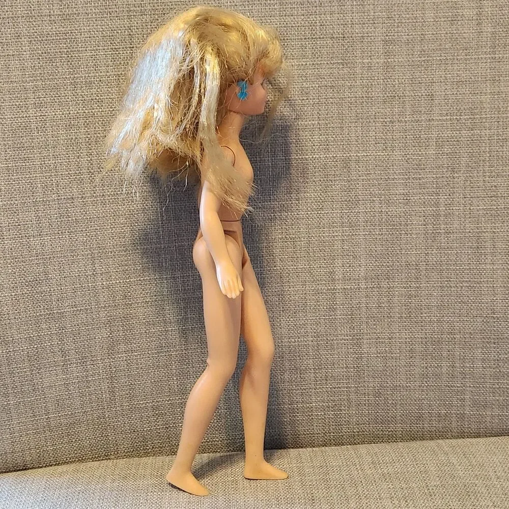 Vintage 1991 Remco Baby-Sitters Club Stacey Doll Blonde Nude with Blue Earrings